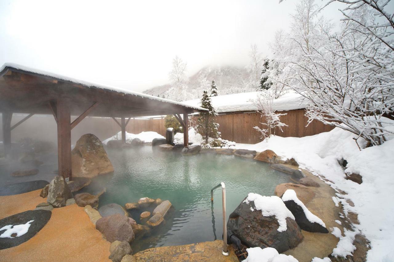 Hotakasou Club Ostello Takayama  Esterno foto